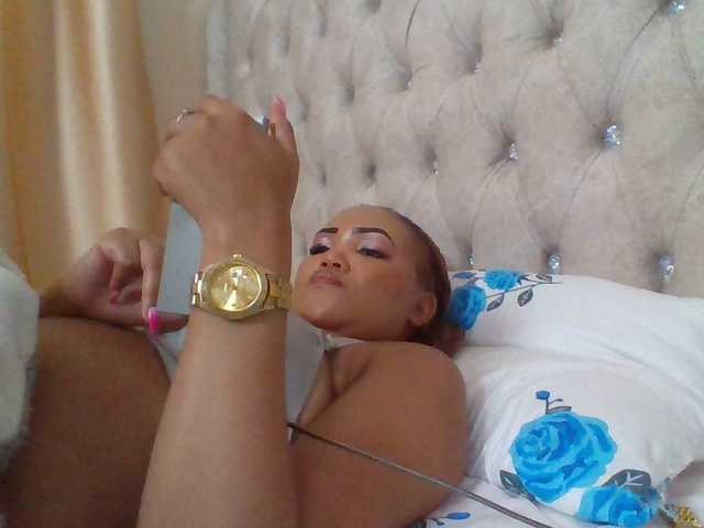 Beautystar12's BongaCams show and profile