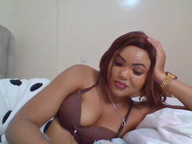 Beautystar12's BongaCams show and profile