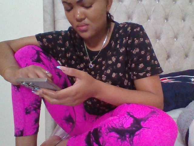 Beautystar12's BongaCams show and profile