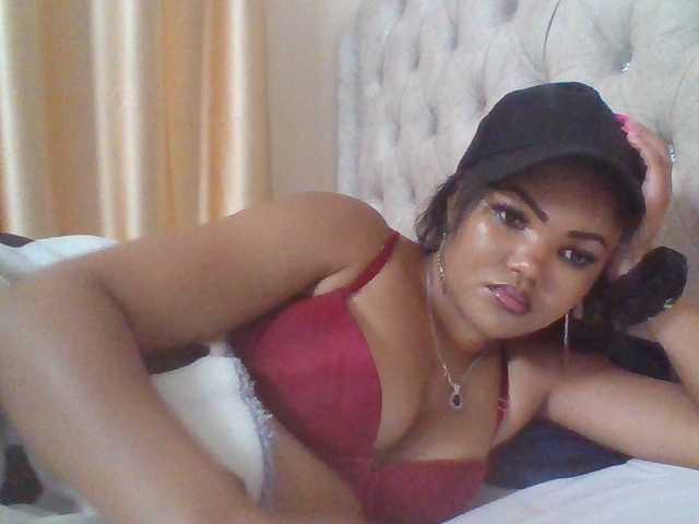 Beautystar12's BongaCams show and profile