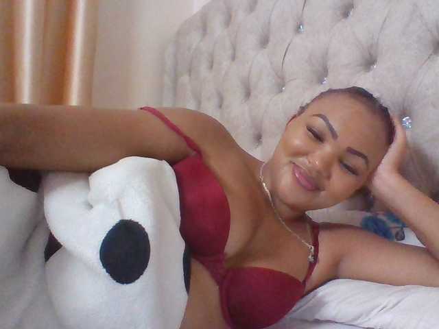 Beautystar12's BongaCams show and profile