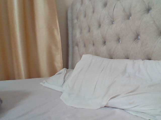 Beautystar12 Live Cam on BongaCams