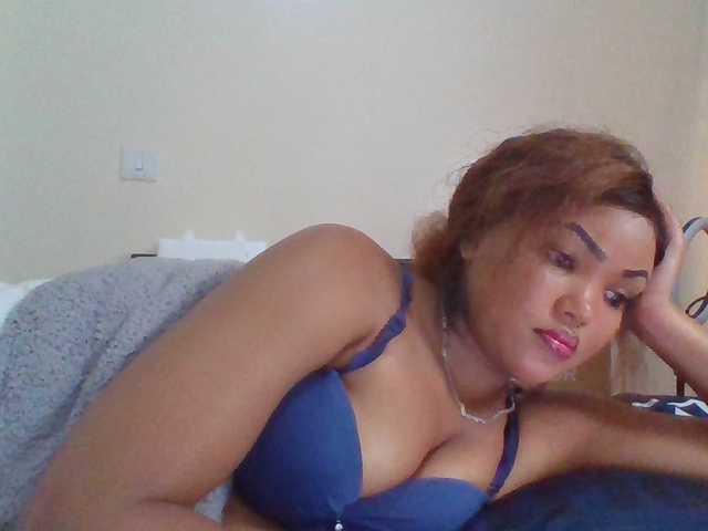 Beautystar12's BongaCams show and profile