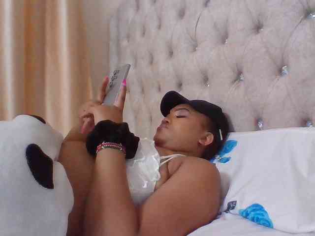 Blackmelanin1 webcam