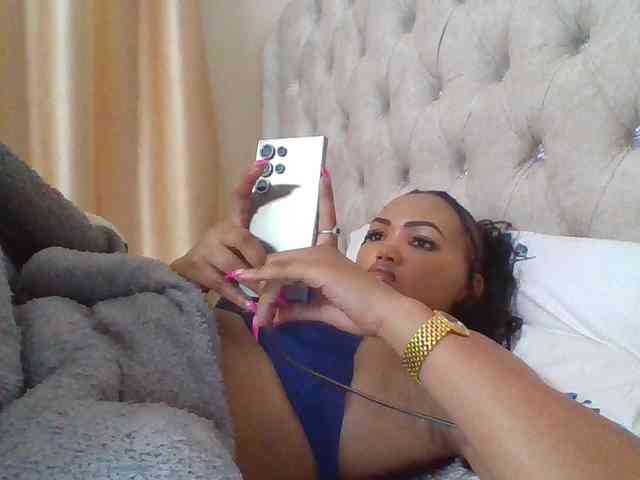 Beautystar12 Live Webcam on BongaCams