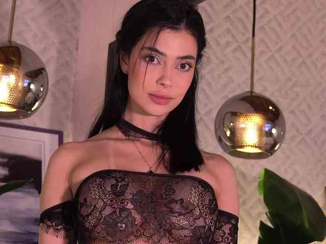 free live sex chat ElleDiane