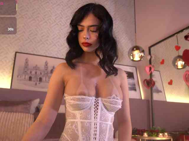 ElleDiane Live Webcam on BongaCams