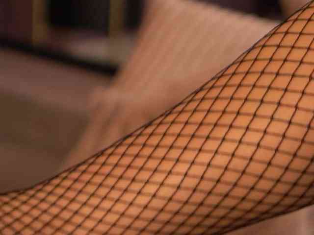 ElleDiane webcam