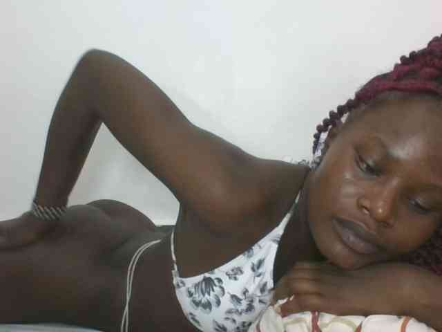Darberry21 Live Webcam on BongaCams