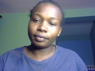 Pretty-horny's Live Webcam