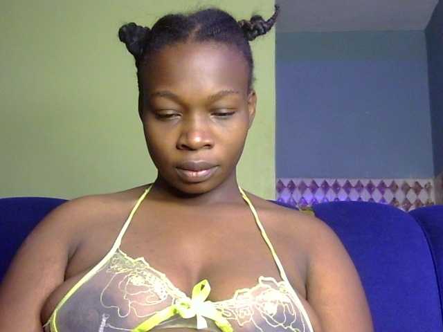 Pretty-horny's BongaCams show and profile