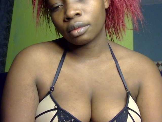 Pretty-horny's BongaCams show and profile