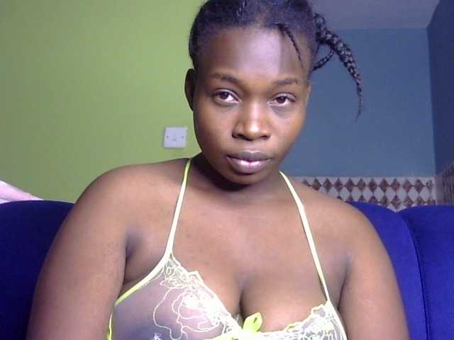 Pretty-horny's BongaCams show and profile