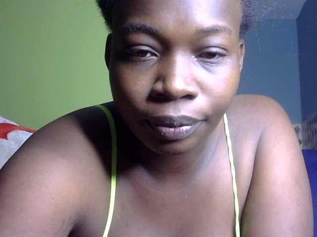 Pretty-horny's BongaCams show and profile