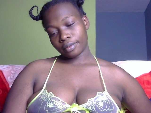 Pretty-horny's BongaCams show and profile