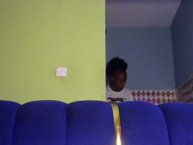 Pretty-horny's BongaCams show and profile