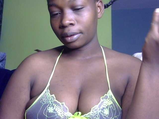 Pretty-horny's BongaCams show and profile