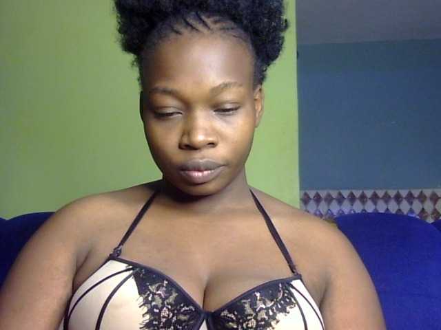 Pretty-horny — bongacams