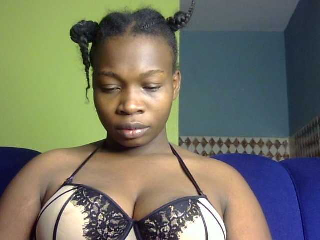 Pretty-horny's BongaCams show and profile