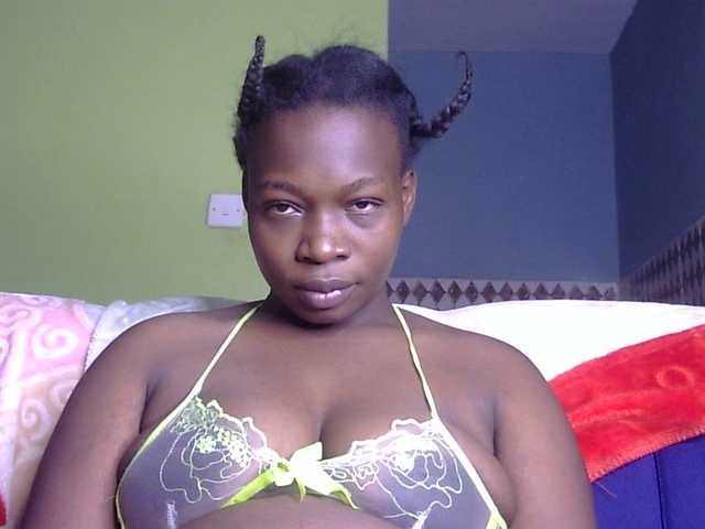 Pretty-horny's BongaCams show and profile