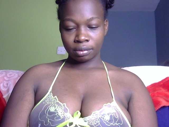 Pretty-horny — fine trriess,fine asss,MILLK BOOBS