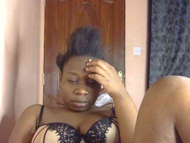 Pretty-horny webcam