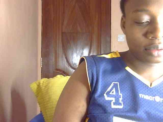 Pretty-horny webcam