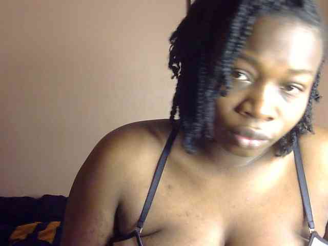 Pretty-horny webcam