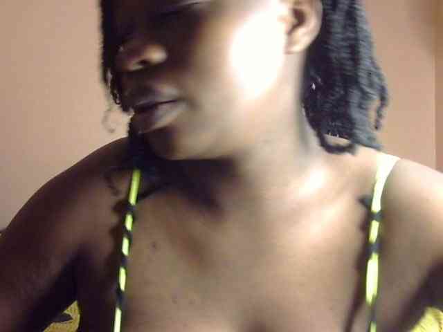 Pretty-horny webcam