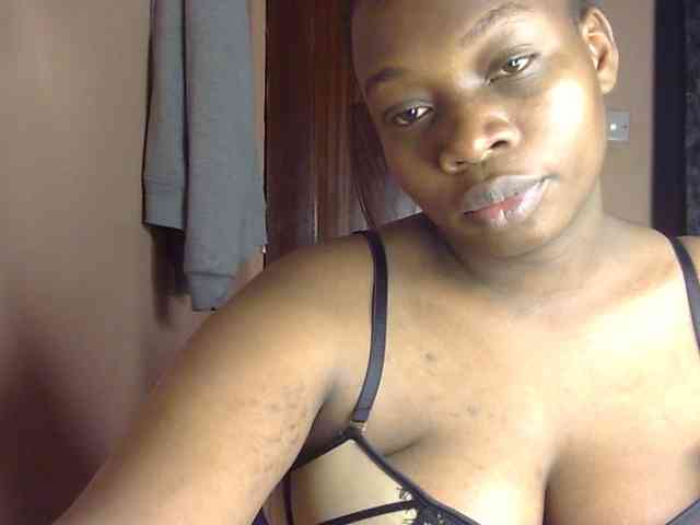 Pretty-horny webcam