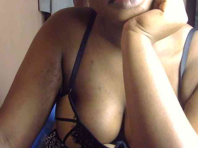 Pretty-horny webcam