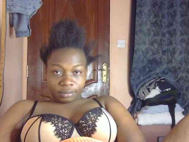 Pretty-horny webcam