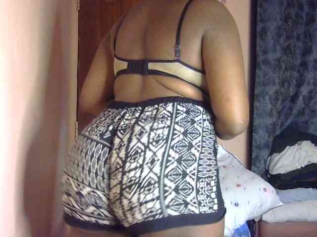 Pretty-horny webcam