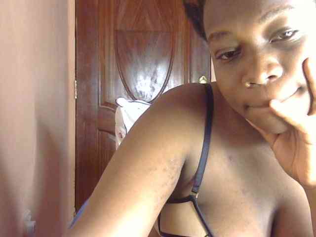 Pretty-horny webcam