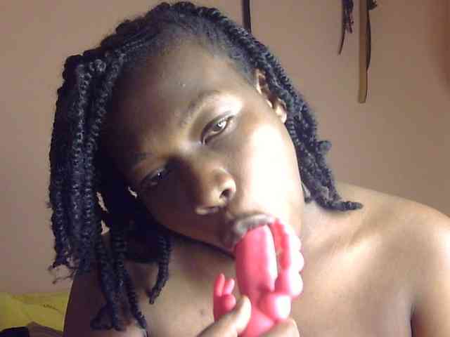 Pretty-horny webcam