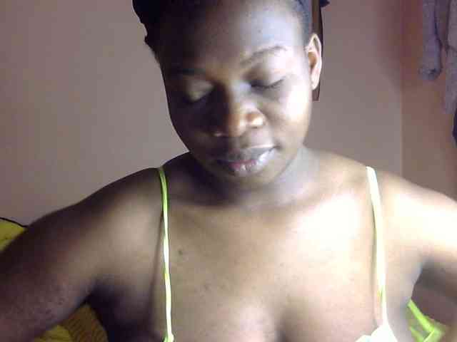 Pretty-horny webcam