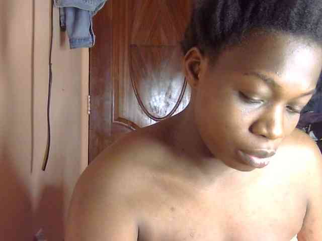 Pretty-horny webcam