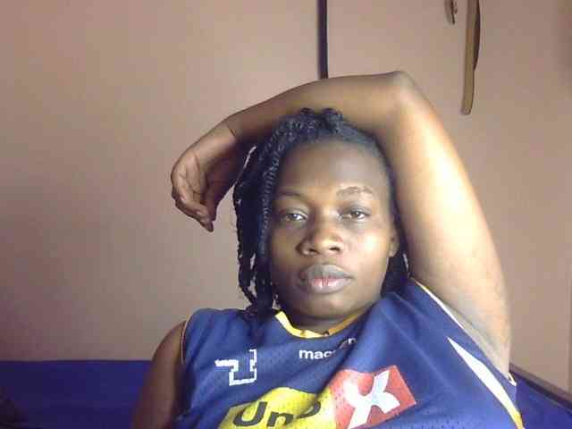 Pretty-horny webcam