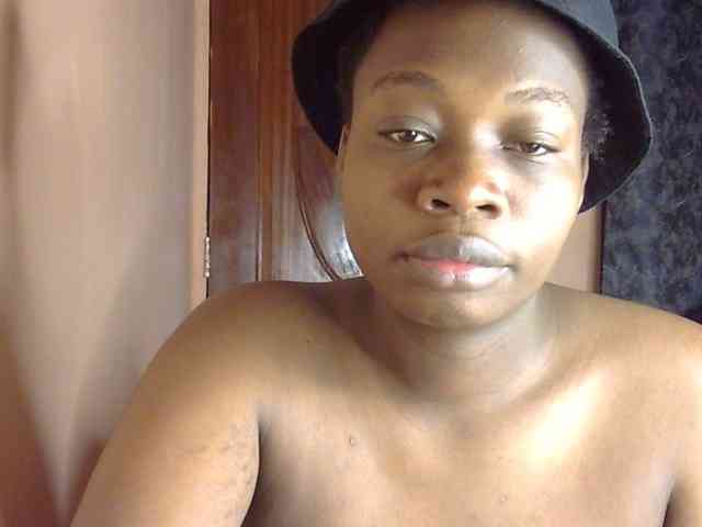 Pretty-horny webcam