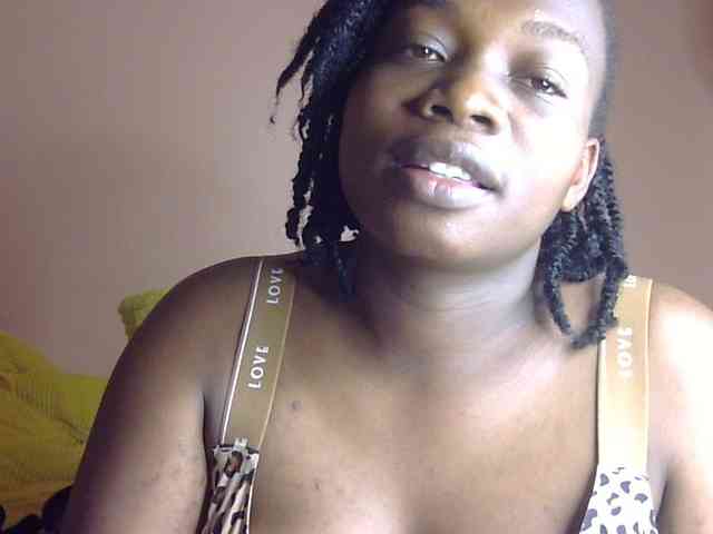 Pretty-horny webcam