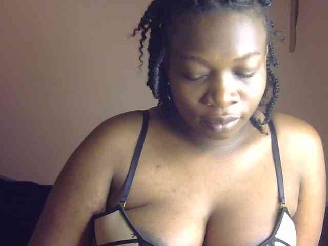 Pretty-horny webcam