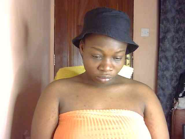 Pretty-horny webcam