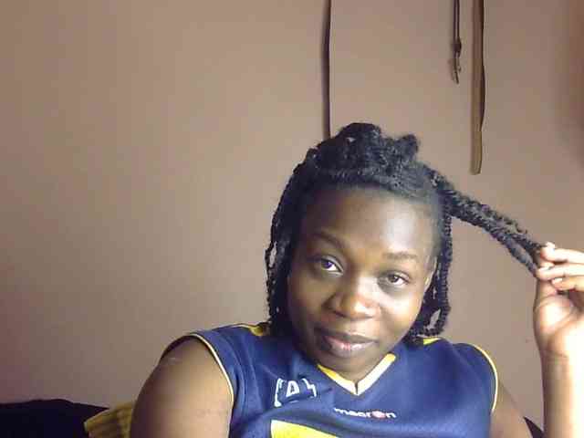 Pretty-horny webcam