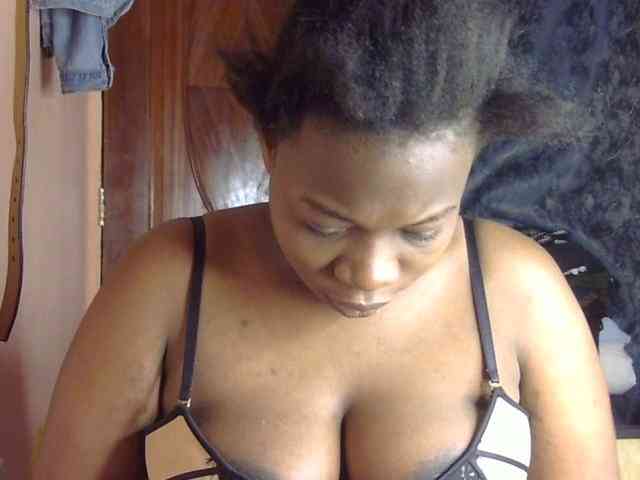 Pretty-horny webcam