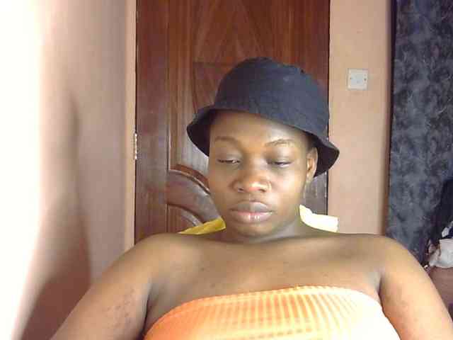 Pretty-horny webcam