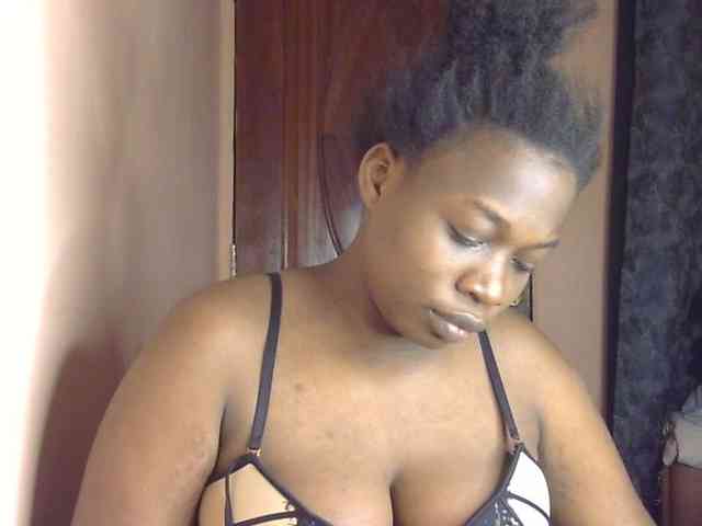 Pretty-horny webcam