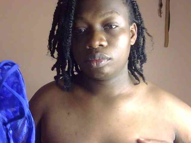 Pretty-horny webcam