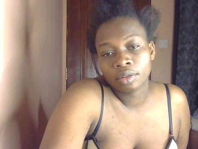 Pretty-horny webcam
