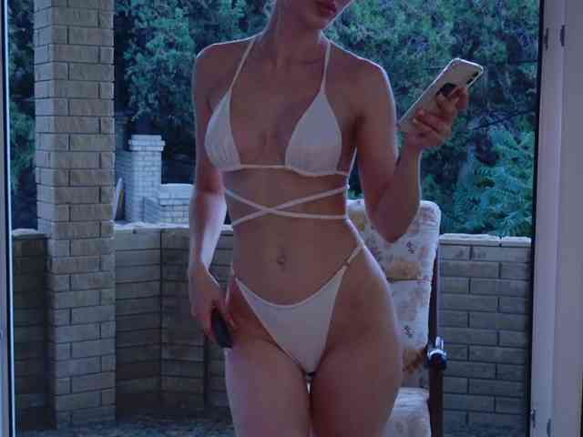 eva-golden webcam