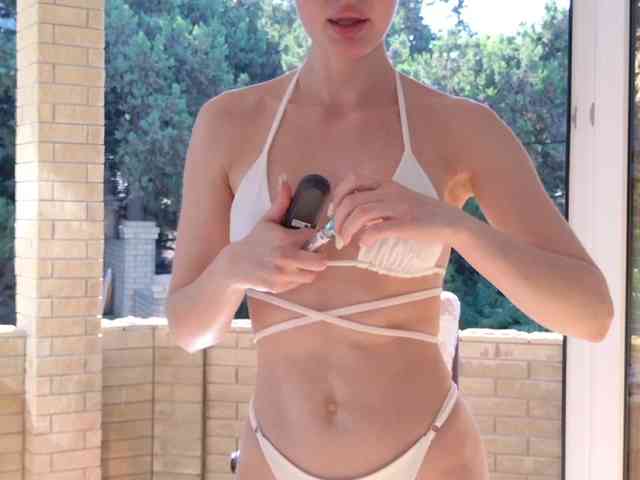 eva-golden webcam